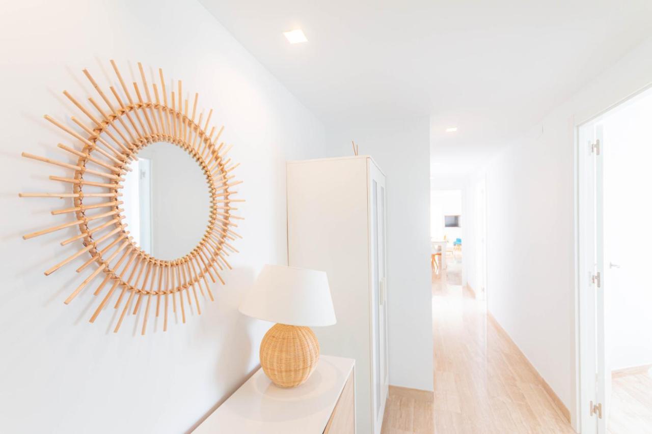 Lovely Apartment Beach Front & Pool El Campello Buitenkant foto