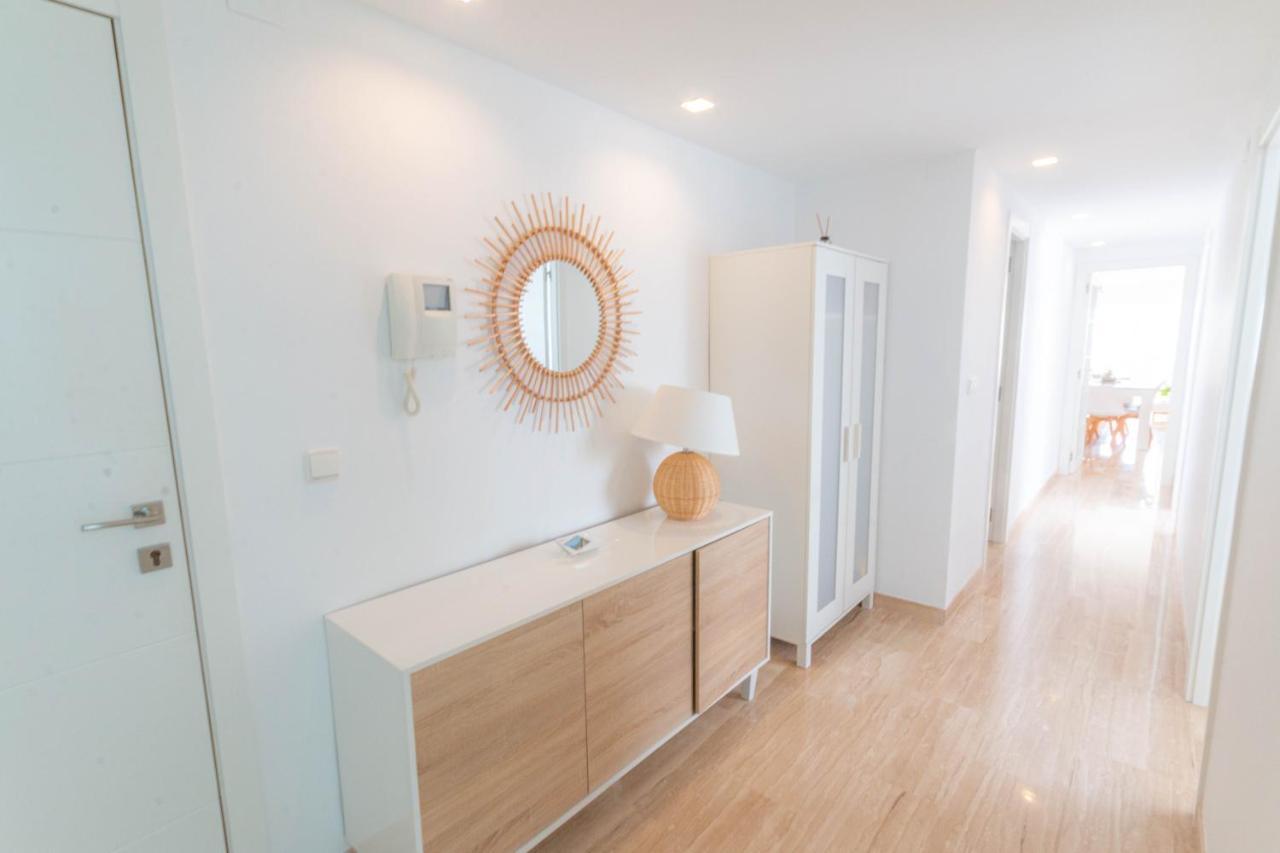 Lovely Apartment Beach Front & Pool El Campello Buitenkant foto